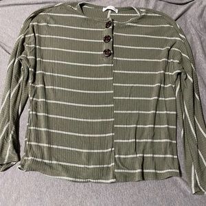 SOLD*8 for $50🌼Long Sleeve Shirt